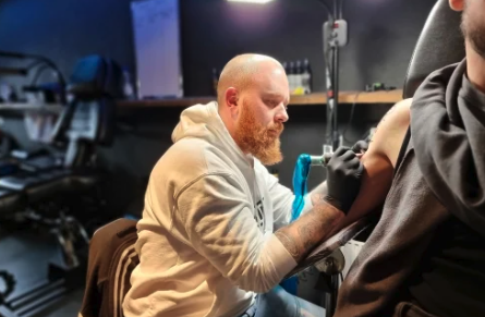 tattoo artist ro-INK